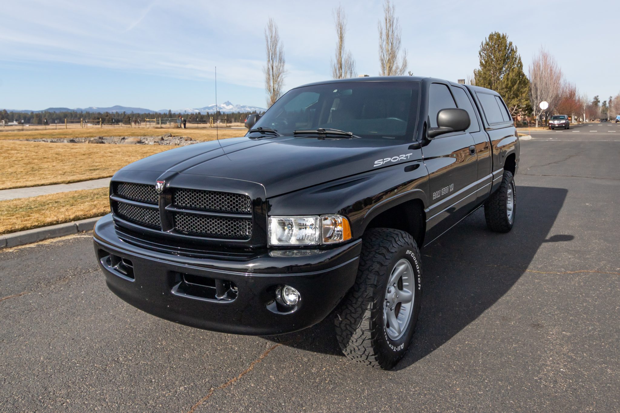 2001_dodge_ram-1500_2001_dodge_ram-1500_e679c860-881d-4641-b0ef-34abd0e2e494-qujY1C-00440-00441-scaled