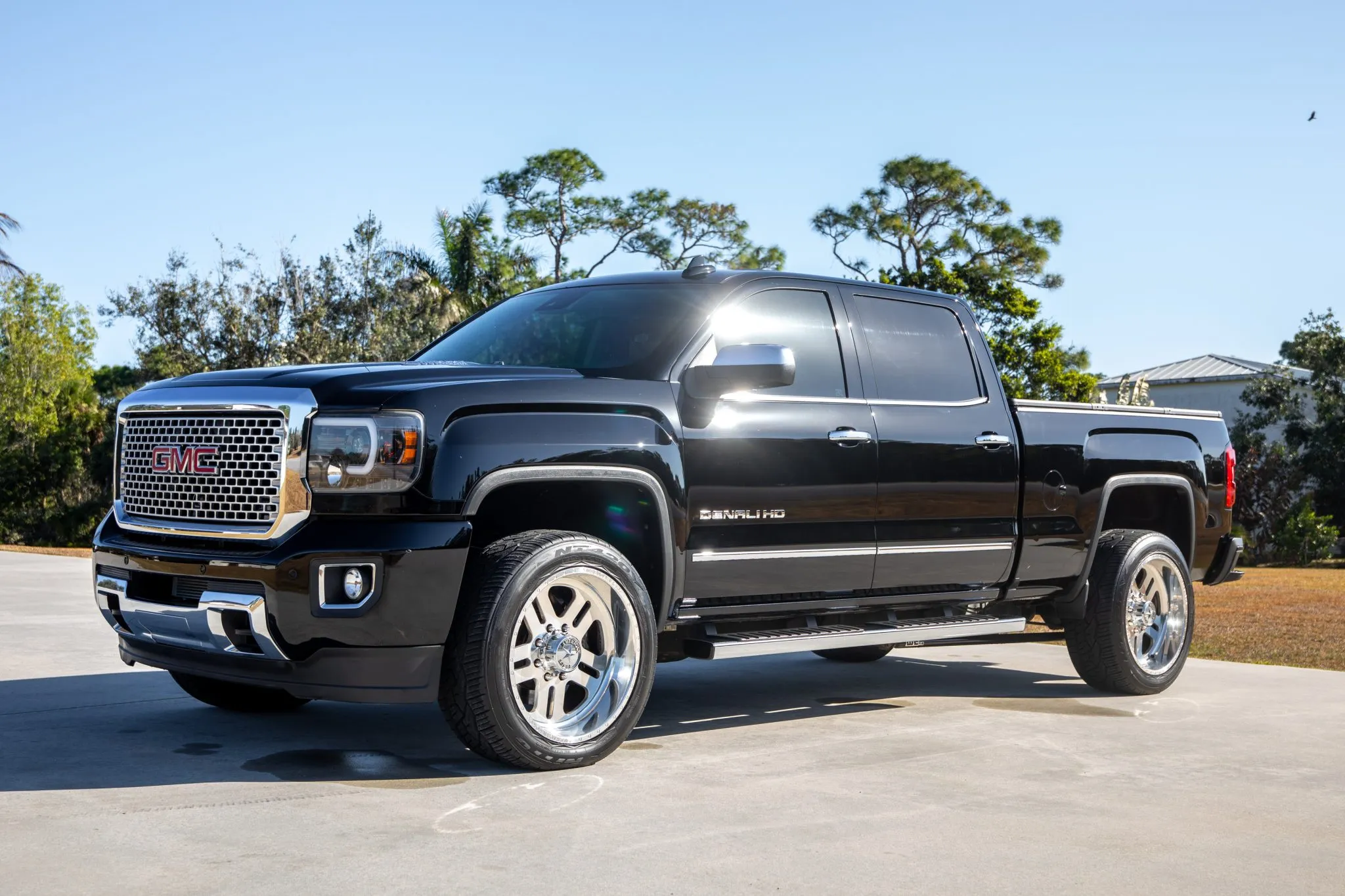 2016_gmc_sierra-2500hd_2016_gmc_sierra-2500hd_a099cd79-efc4-4581-b419-f27c79320ab7-1T2ZaJ-22458-22459-scaled
