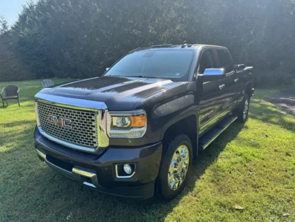 2015 GMC Sierra 2500HD Denali Crew Cab Duramax 4×4